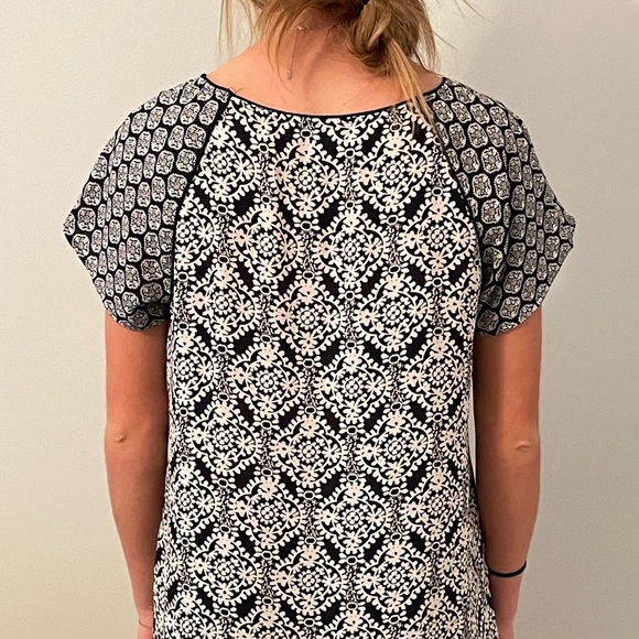 LOFT Cap Sleeve Top Navy/Cream Size XS - Picture 2 of 5